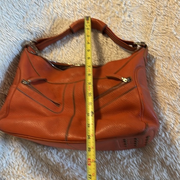 TOD Tod\'s Shoulder Bag